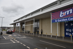 2 Cleveland Gate Retail Park